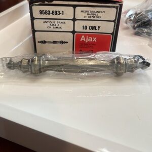 VINTAGE AJAX MEDITERRANEAN CABINET HANDLES, SET OF 10, ANTIQUE BRASS:SCOVILL